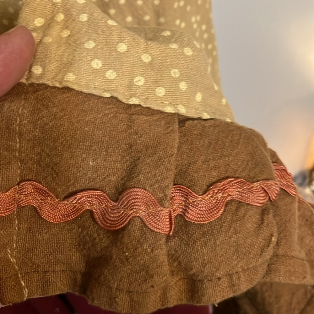 🌈 Cotton applique floral apron prairie style with Rick a rack and hand stitching - Picture 4 of 6
